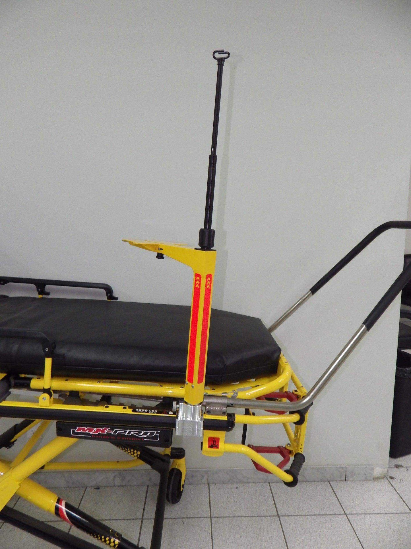 Defibrillator Mounting Block for Stryker® Bariatric/MX-PRO R3 by Rowland Emergency