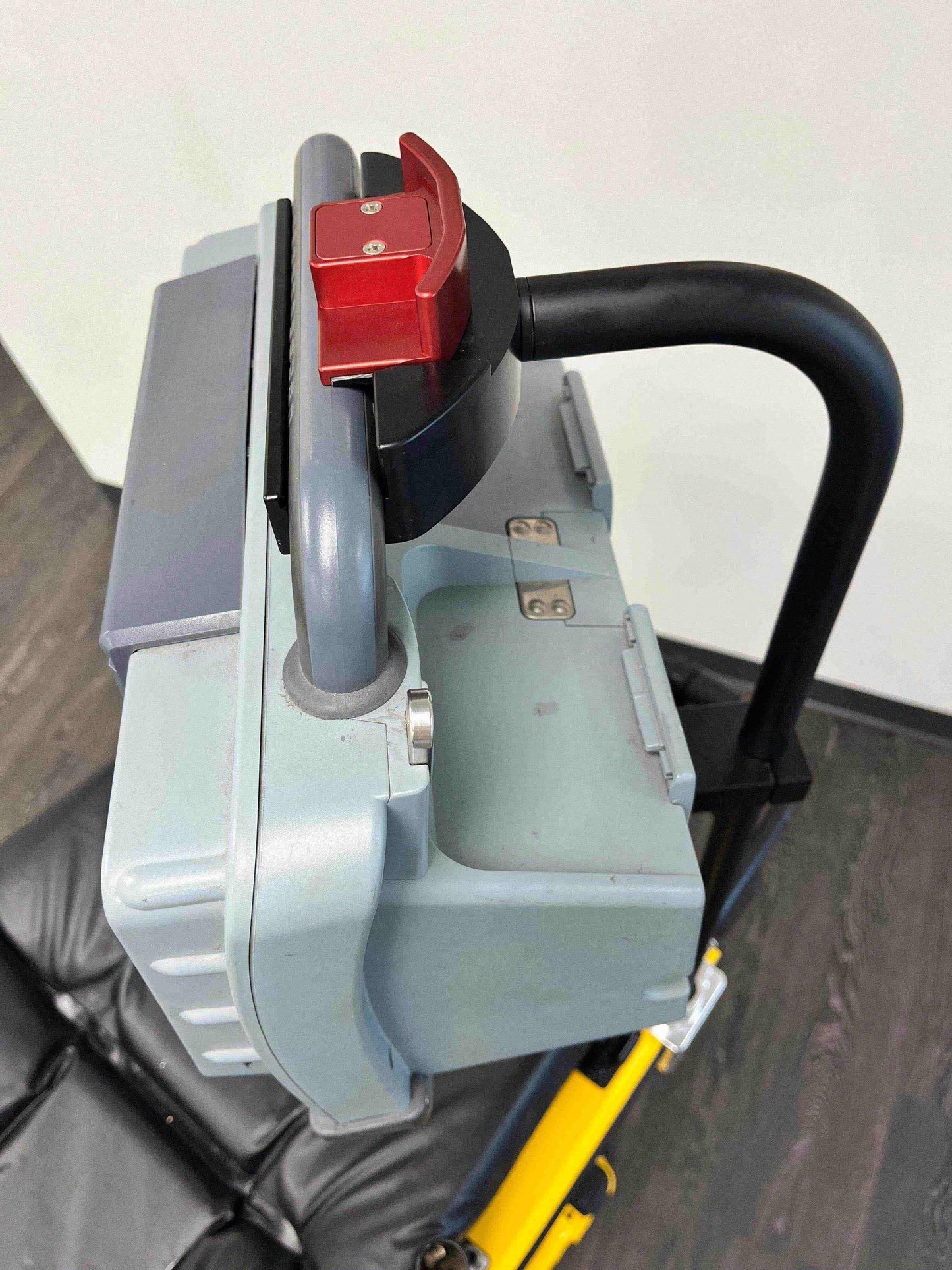 Pole for the Stryker® LIFEPAK 15 defibrillator with no IV receptacle by Rowland Emergency.