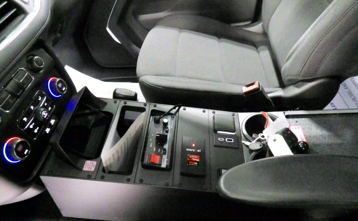 Image of a 14 Inch Center Console with No Computer Mount for an Emergency Vehicle