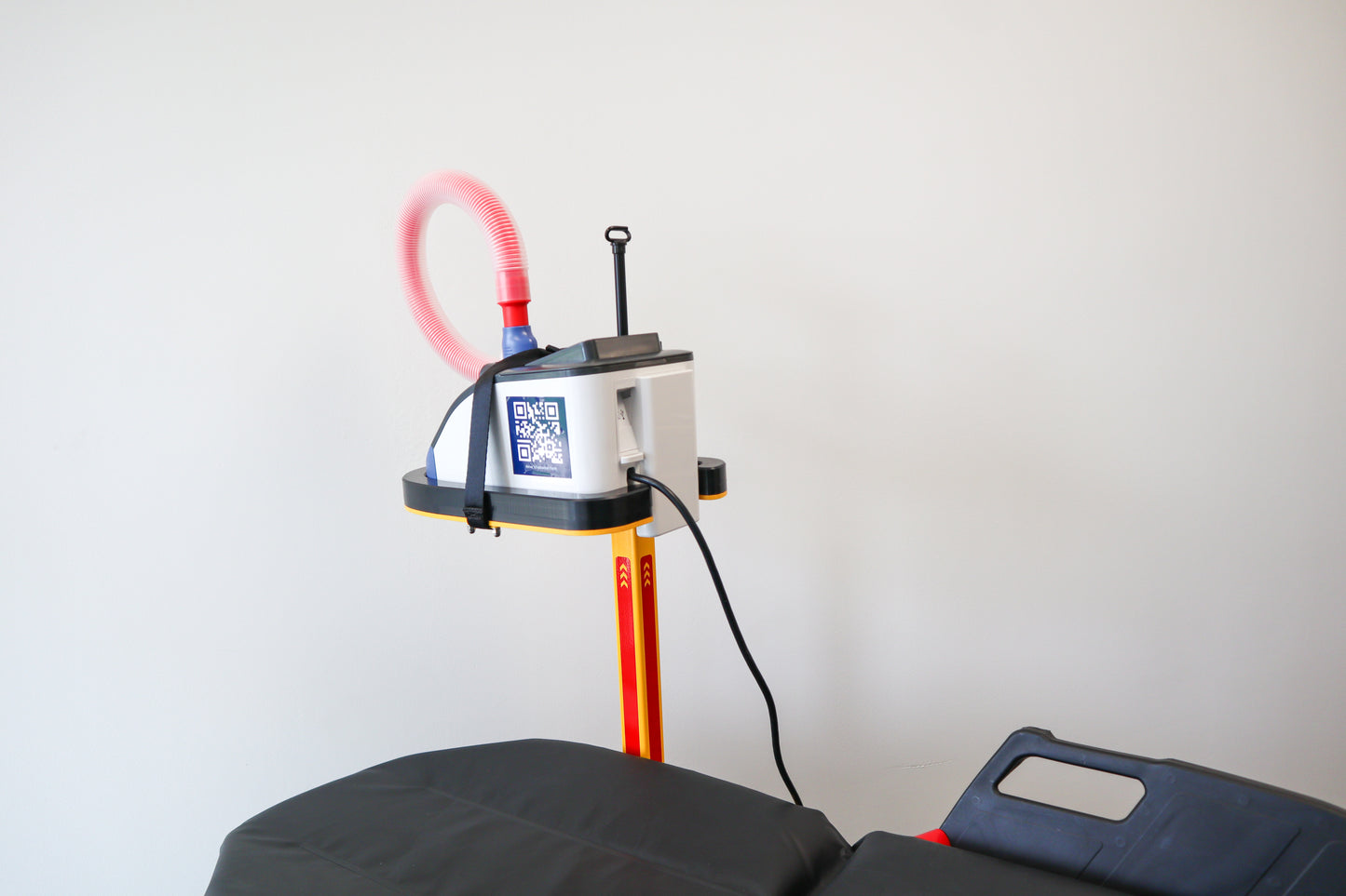 Pole for Airvo 3 Ventilator with IV Receptacle