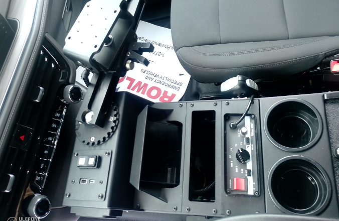 Centre Console with Front Computer Mount by Rowland Emergency