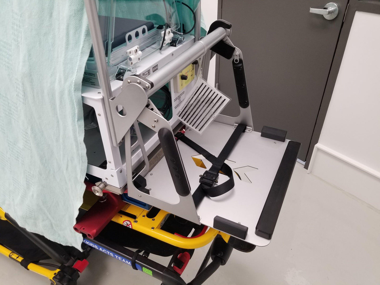 Custom Mount for Criti-Cool Unit on Incubator (International Biomedical, Voyager Transport Incubator) by Rowland Emergency